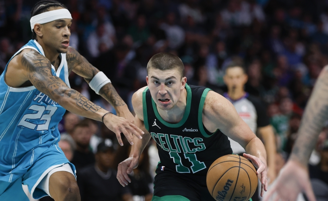 黄蜂，狂砍50分，塔图姆！