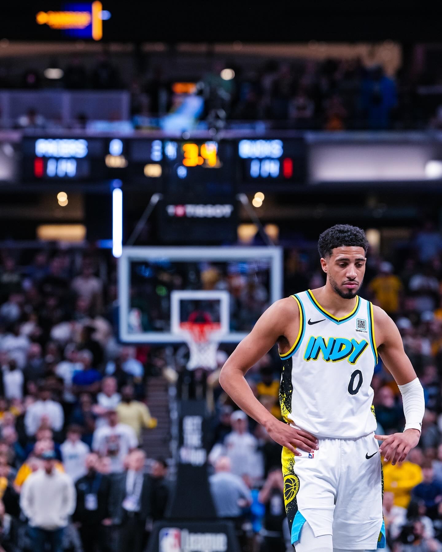 雄鹿绝杀时刻，迎来胜利点燃赛场，迎来胜利迎来胜利！的简单介绍