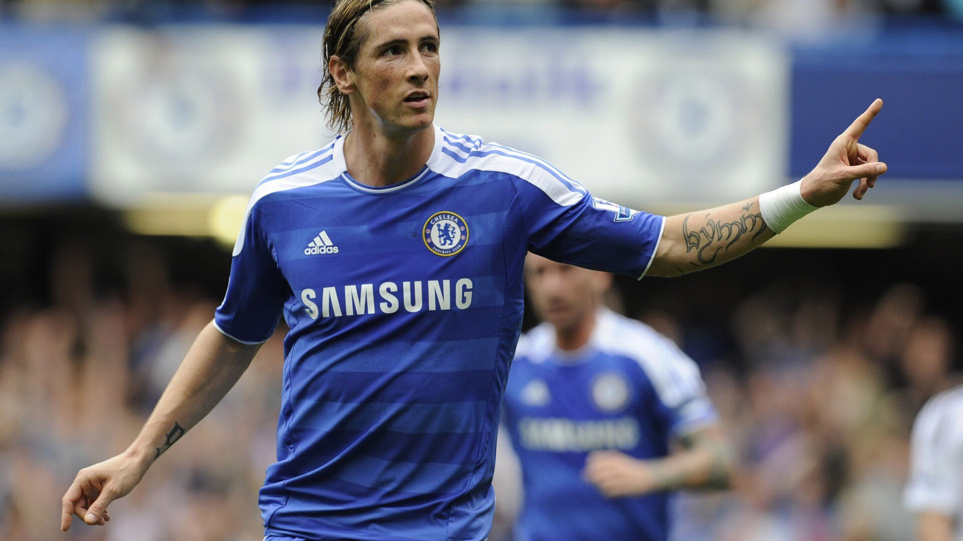  TL引发争议！，穆古鲁扎官方宣布重返赛场新规热度持续攀升